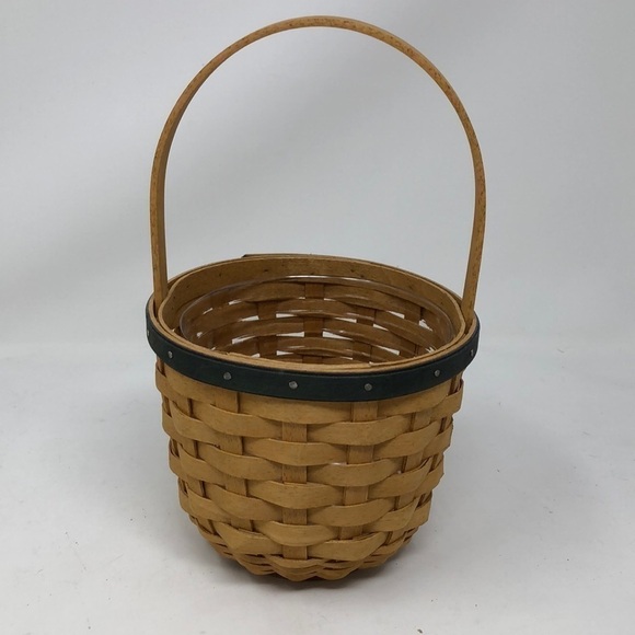 𝅺LONGABERGER 2004 collectors club round basket with protector - Picture 2 of 8